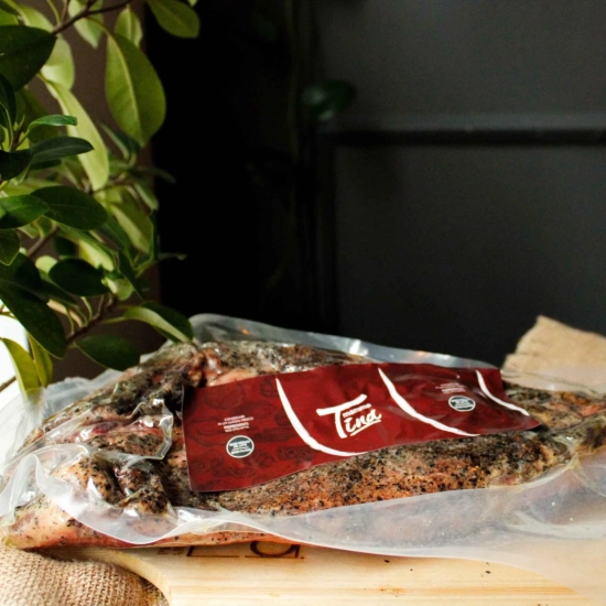 Guanciale Mamma Tina - dojrzewające | Świeżo krojone podgardle na wagę