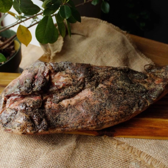 Guanciale Mamma Tina - dojrzewające | Świeżo krojone podgardle na wagę