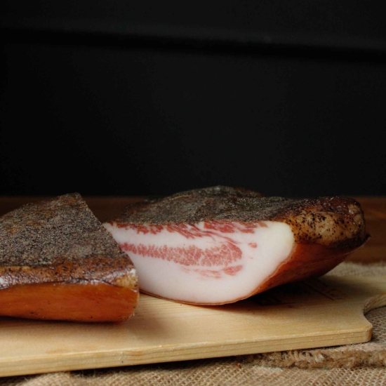 Guanciale Sorrentino 70 dni Premium - podgardle wędzone z peperoncino na wagę
