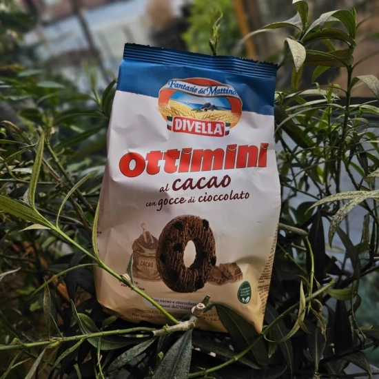 Ciastka kakaowe z kawałkami czekolady 400g - Divella - Ottimini al cacao