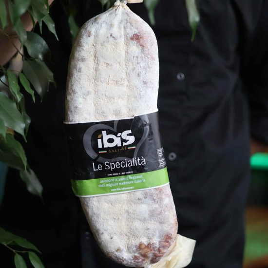 Spianata Piccante - Pikantne salami w kawałku